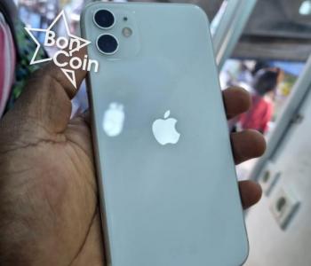 IPhone 11 - 128Go/4Go