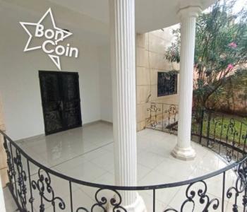 Appartement haut standing à louer au Golf, Yaoundé