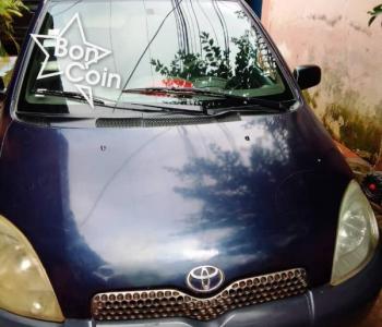 TOYOTA YARIS 2002