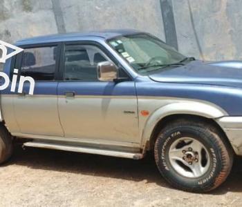 MITSUBISHI L200 année 2002