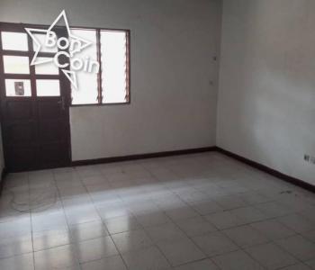Appartement à louer à Bastos, Yaoundé