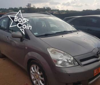 TOYOTA COROLLA VERSO 2006