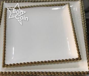  Plats en porcelaine dorées