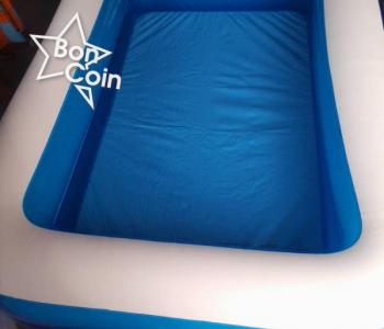Piscine gonflable de 2,10m 