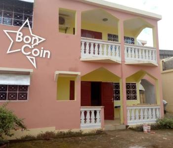 Duplex à vendre à Bastos, Yaoundé