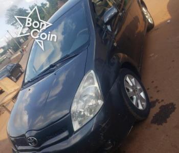 TOYOTA COROLLA VERSO 2007