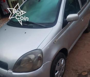 TOYOTA YARIS 2002