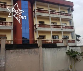 Immeuble à vendre à Biteng, Yaoundé