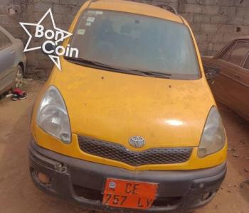 TOYOTA YARIS VERSO 2005