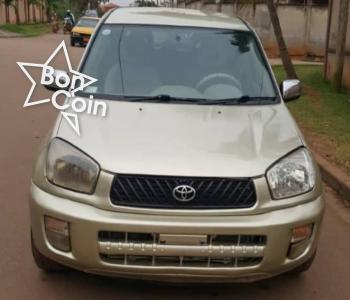 TOYOTA RAV4 INTERMÉDIAIRE 2000