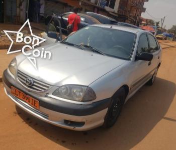 TOYOTA AVENSIS LIFTBACK 2002