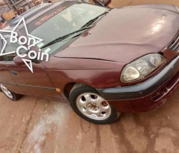 TOYOTA AVENSIS LIFTBACK 2002