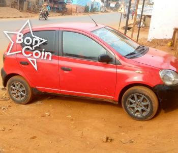 TOYOTA YARIS 2002