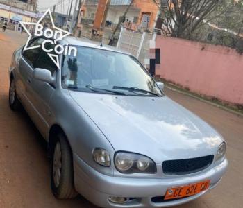 TOYOTA COROLLA 111 ANNEE 2002