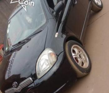 TOYOTA YARIS 2000