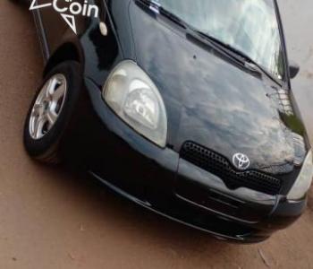 TOYOTA YARIS 2000