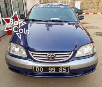 TOYOTA AVENSIS LIFTBACK 2002