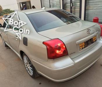 TOYOTA AVENSIS 2005