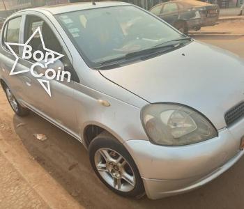 TOYOTA YARIS 2002