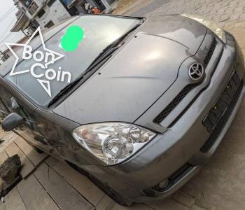 Toyota Corolla Verso 2005