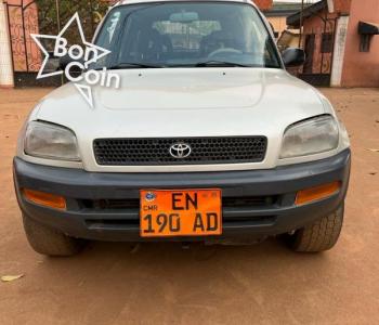 TOYOTA RAV 4 ANNÉE 1999 