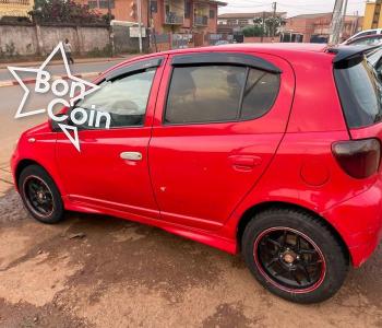 TOYOTA YARIS 2002