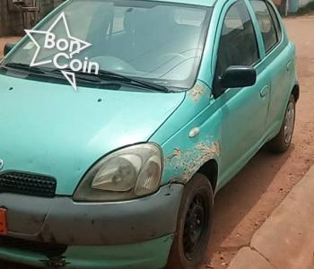 TOYOTA YARIS 2002