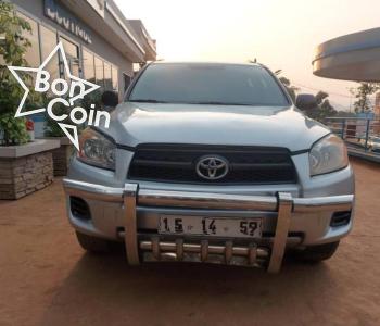 Toyota RAV4 année 2011 Boîte Automatique 4×4 volant direct  