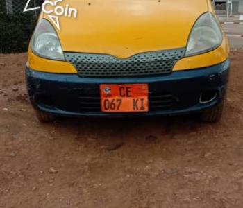 TOYOTA YARIS VERSO 2002