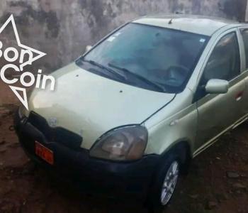TOYOTA YARIS 2002