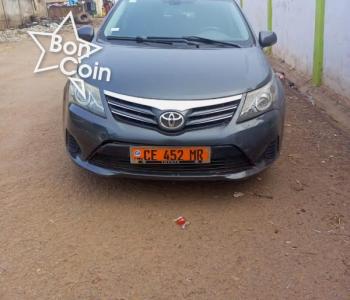 TOYOTA AVENSIS ÉDITION 2012