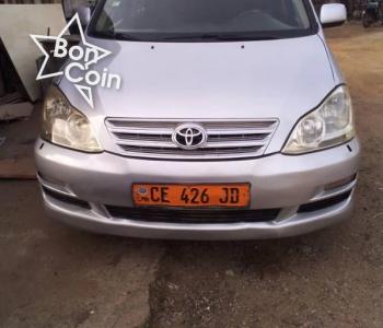 Toyota Avensis Verso 2005 immatriculée