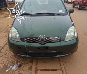 TOYOTA YARIS 2002