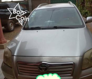 TOYOTA AVENSIS LONG CHÂSSIS 2005