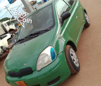 TOYOTA YARIS 2002