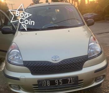 Toyota Yaris Verso 2005