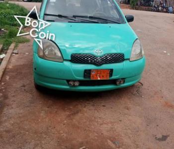 TOYOTA YARIS 2002