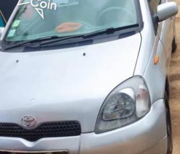 TOYOTA YARIS 2002