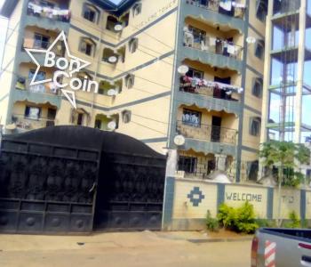 Immeuble à vendre à Yaoundé, Damas 
