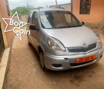 TOYOTA YARIS VERSO 2005