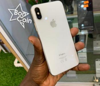 iPhone X 64Go blanc 