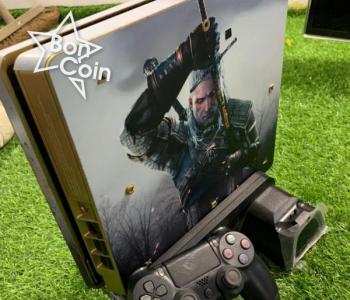 PS4 500G 1 manette non puces propre