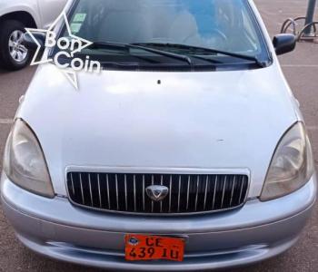 TOYOTA YARIS 2002