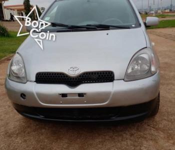 TOYOTA YARIS 2000