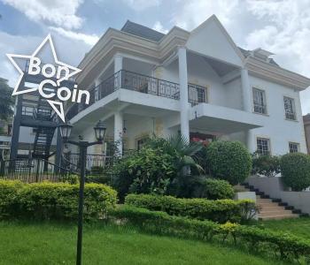 Duplex haut standing à louer à Yaoundé, Golf