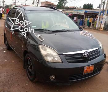 TOYOTA COROLLA VERSO 2004