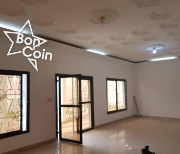 DUPLEX 4 CHAMBRES À LOUER À YAOUNDE, BASTOS