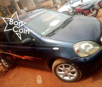 TOYOTA YARIS 2002