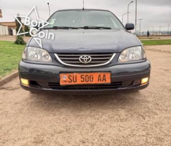 TOYOTA AVENSIS 2002