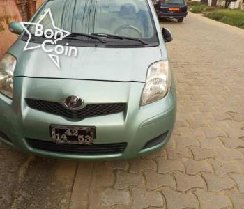 TOYOTA YARIS VITZ 2009